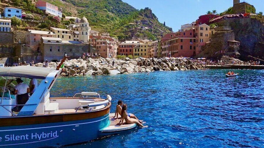 Cinque Terre Hybrid Boat Tour from Monterosso