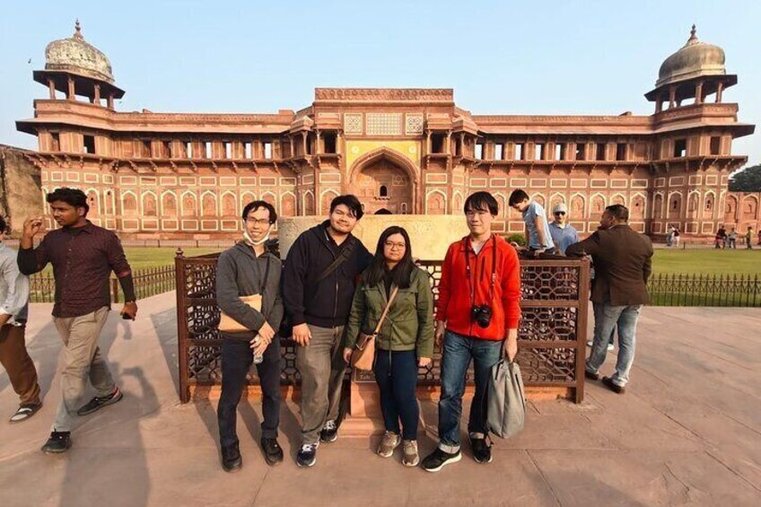 From Delhi: Private 2-Day Taj Mahal, Agra Fort & Fatehpur Sikri