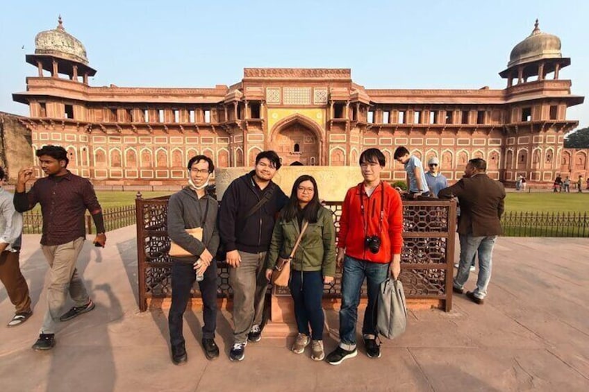 From Delhi: Private 2-Day Taj Mahal, Agra Fort & Fatehpur Sikri