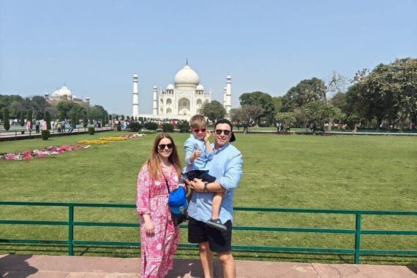 From Delhi: Private 2-Day Taj Mahal, Agra Fort & Fatehpur Sikri