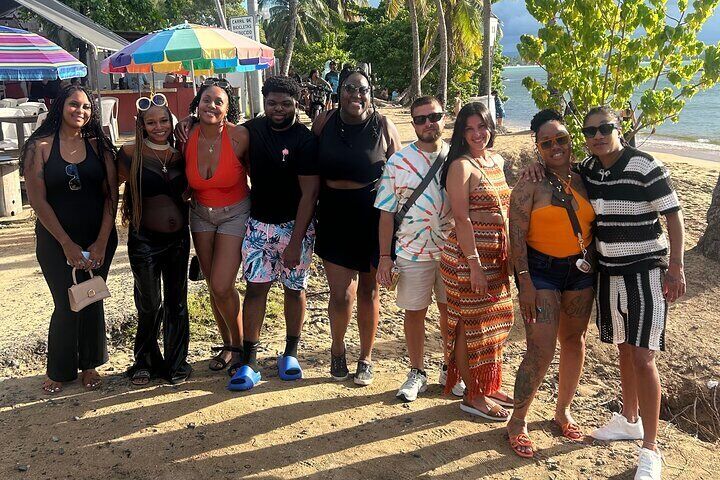 Piñones Bar Crawl and Beach Hop Food Tour with Drinks