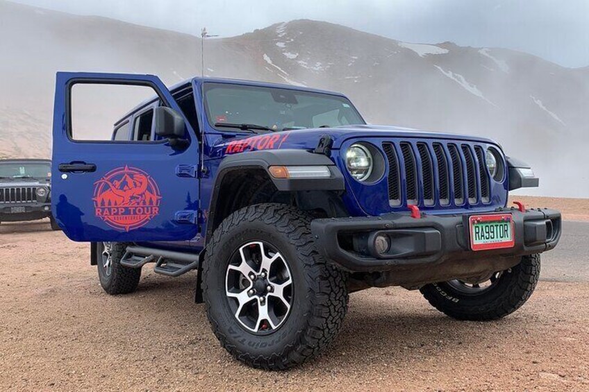 Colorado Springs: Garden of the Gods Luxury Jeep Tours