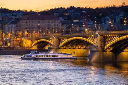 Budapest: Cruise ved solnedgang