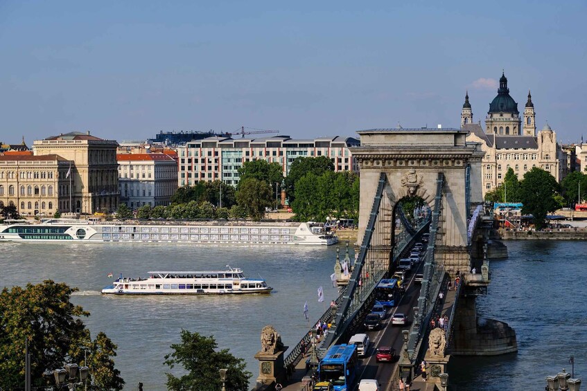 Picture 1 for Activity Budapest: Winter Cruise Sightseeing - 1 hour