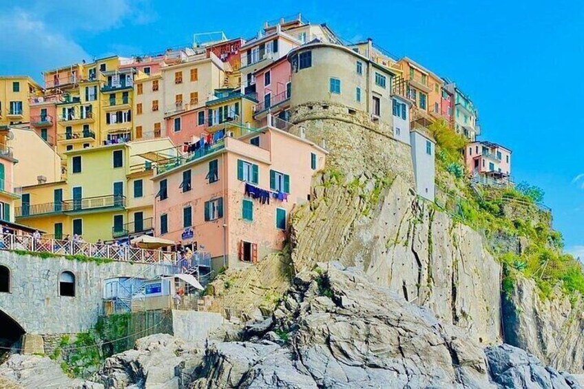 Cinque Terre in half a day by boat and train