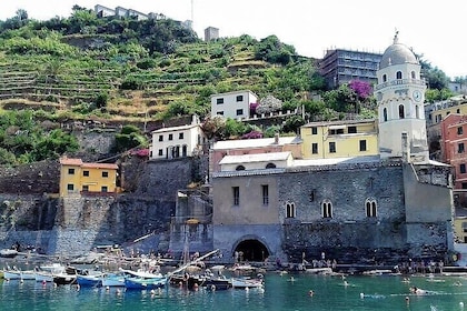 Cinque Terre in half a day by boat and train