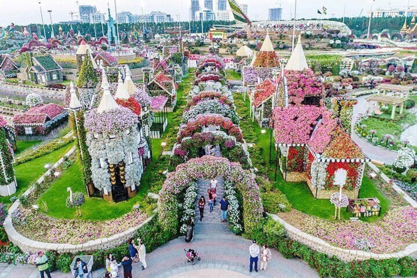 Dubai Miracle Garden