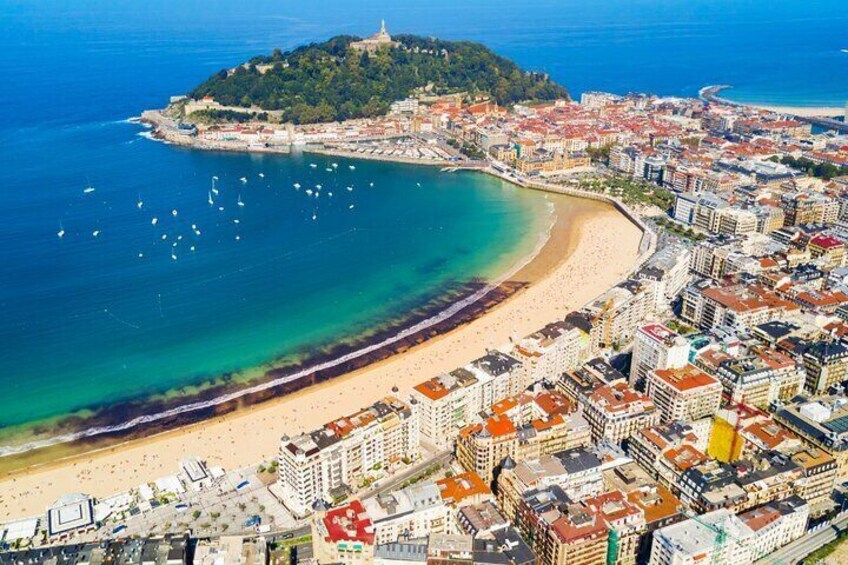 Bilbao and San Sebastian Private Tour from Bilbao with Pickup