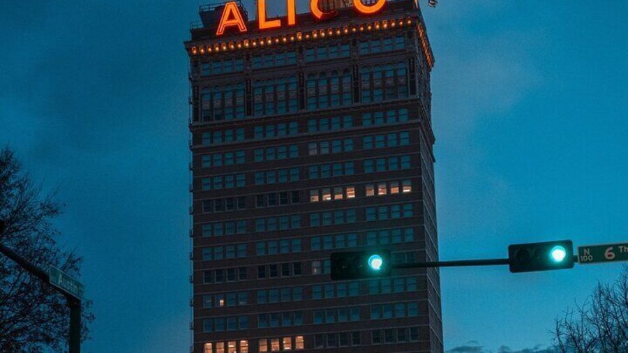 Both the basement and the roof of the ALICO building is said to be haunted...