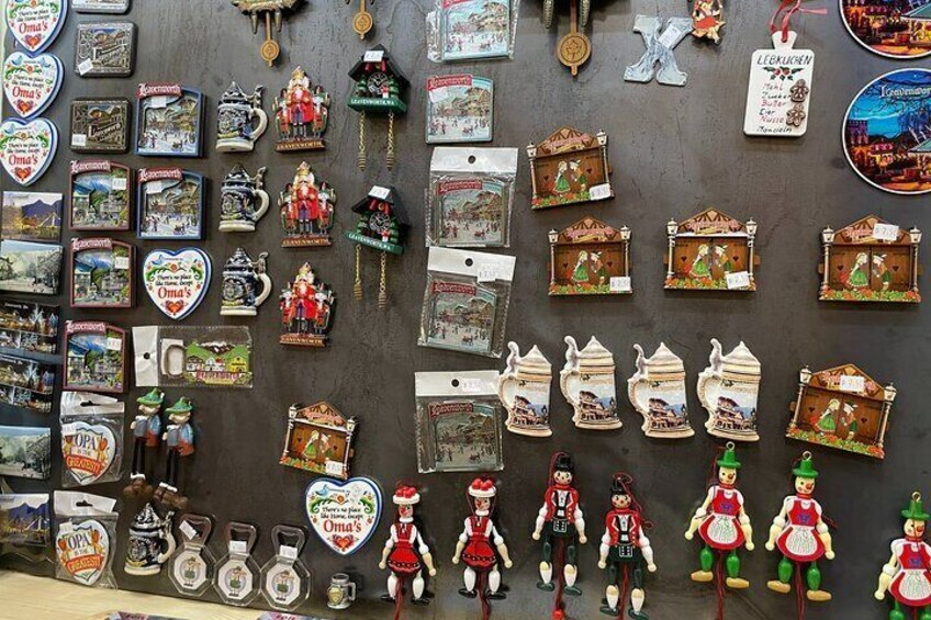 more souvenirs
