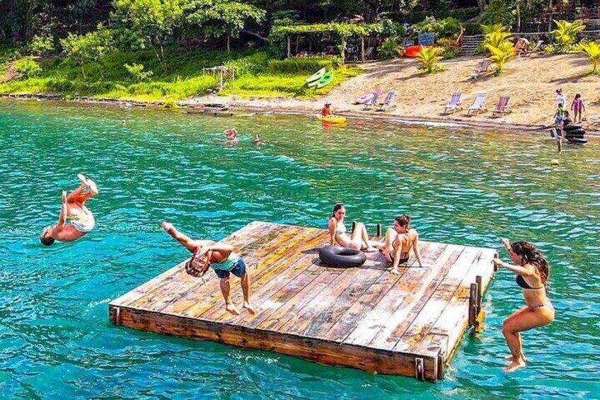 Full Day Tour Isletas + Pueblos Blancos + Laguna from Granada