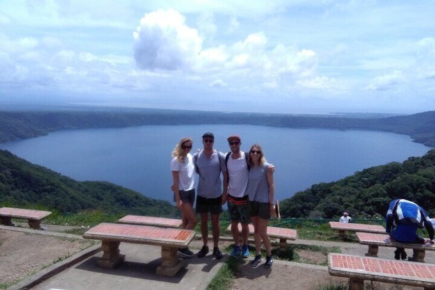 Catarina View Point Adventour Nicaragua!