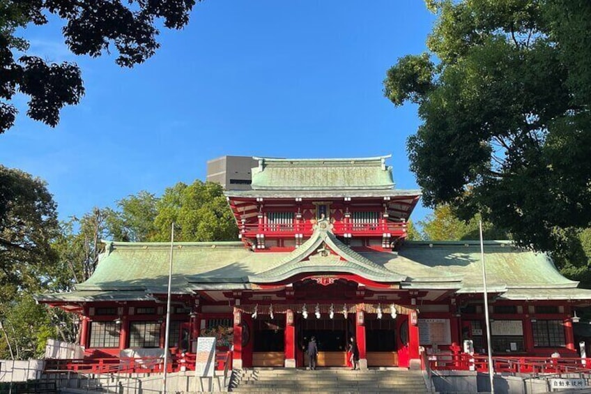 Experiencing Buddhism at a temple and visiting izakaya 