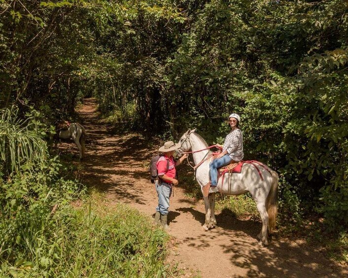 Picture 6 for Activity Horseback Riding to the Chorreas and Victoria Waterfalls