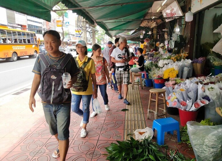 Picture 4 for Activity Bangkok: 4-Hour Flower Market and Little India Tour