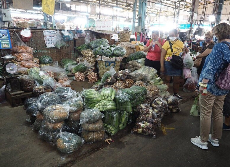 Picture 45 for Activity Bangkok:4Hour Flower Market and Little India Tour Mini Group