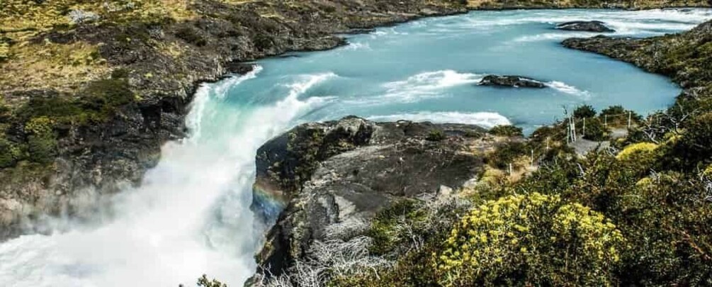 Picture 3 for Activity Puerto Natales: Torres del Paine Full Day Tour