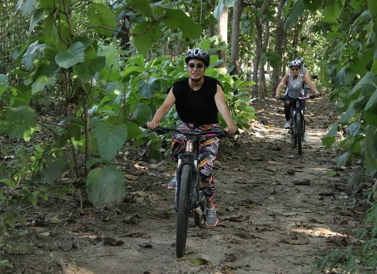 From Puerto Vallarta: Jungle Mountain Bike Tour