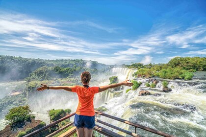 Fra Foz do Iguaçu: Brasiliansk side av fossen med billett