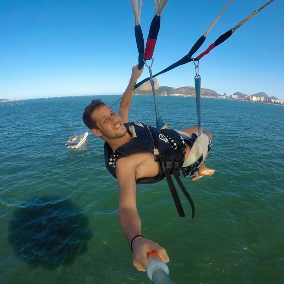 Picture 2 for Activity Rio de Janeiro: 2-Hour Boat Trip with Parasailing