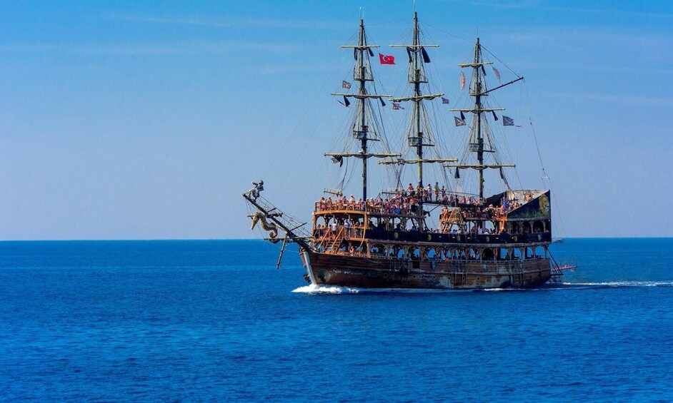 Picture 1 for Activity Antalya: Pirate Ship & Waterfalls Adventure incl. Lunch