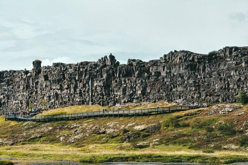 Þingvellir, Thingvellir, where you can walk between the two tectonic plates!