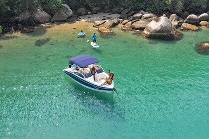 Tur Perahu Cepat Pribadi Kepulauan Indah di Paraty