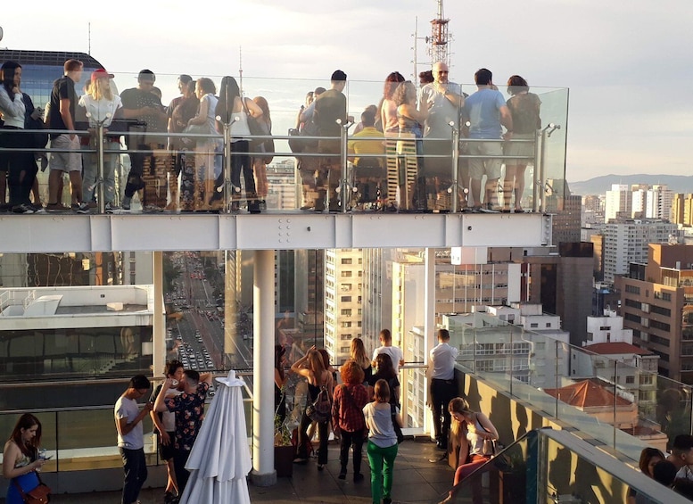 São Paulo: 2 Hour Immersion Waling Tour in Paulista Avenue