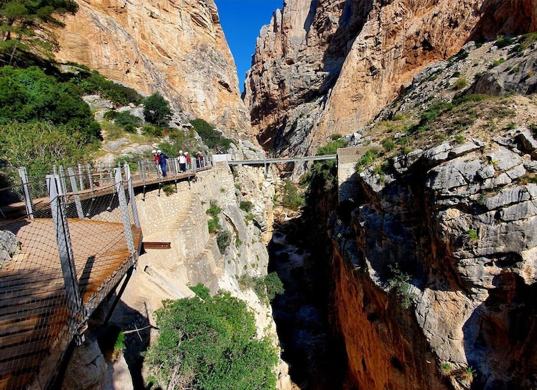 Picture 18 for Activity From Malaga: Caminito del Rey/White Villlages Tour & Tapas