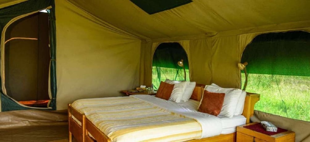 Picture 11 for Activity Nairobi: 3-Day Maasai Mara Group Camping or Lodge Safari