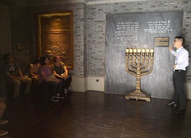 Full Day Shanghai Jewish Refugee Museum & Heritage Bike Tour