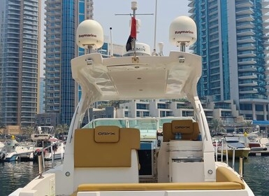 Excursión privada en yate por Dubai en el Juliana de 40 pies