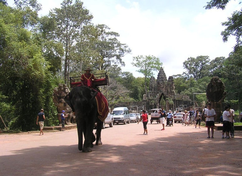 Picture 2 for Activity Siem Reap: 2-Day Angkor Wat Temples Tour