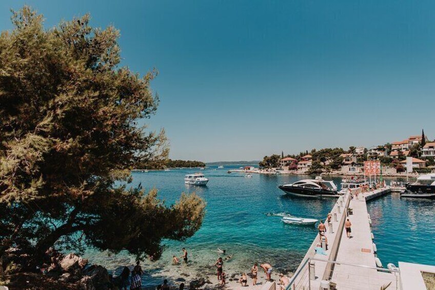 Maslinica village - island Solta Providenca experience