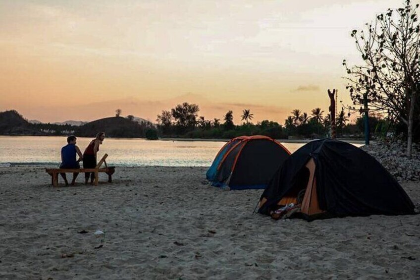 Lombok Beach Camp : 2 Days Explore 8 Secret Gilis