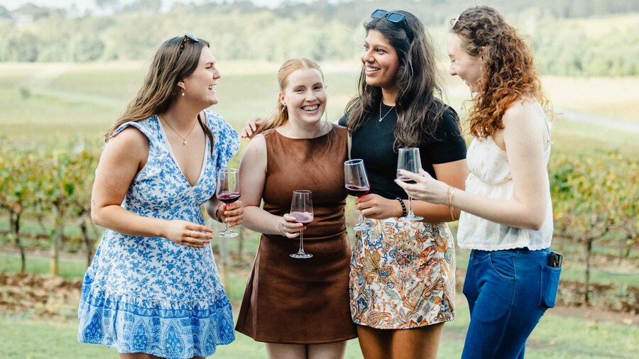 Newcastle: Boutique Hunter Valley Wine Tour