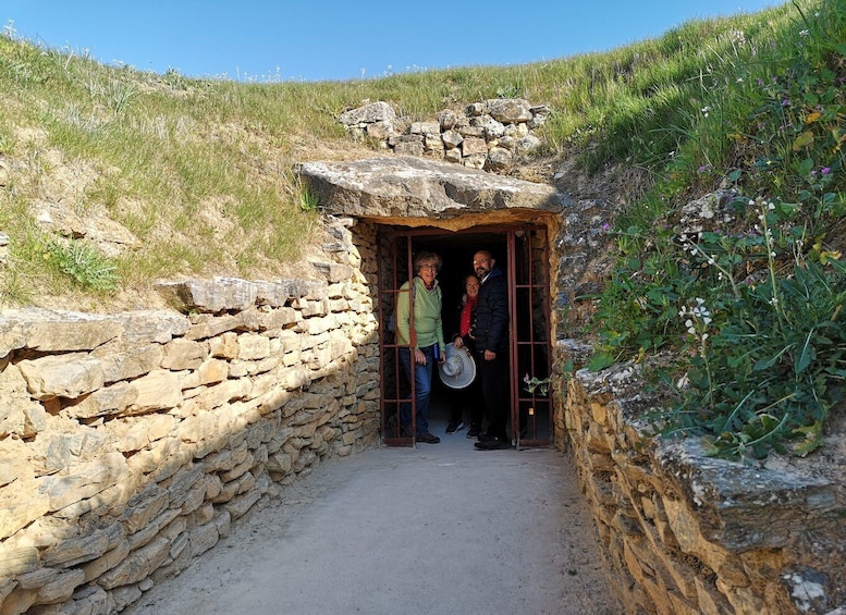 Picture 2 for Activity Antequera: Dolmens and El Torcal Tour with Transfer