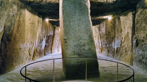 Antequera: recorrido por los dólmenes y El Torcal con traslado