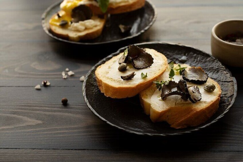 Motovun and Groznjan Guided Tour with Truffle Tasting