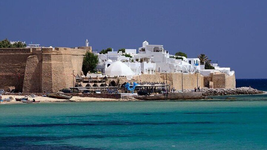 Tour to the Medina of Hammamet and the Spice Market of Nabeul