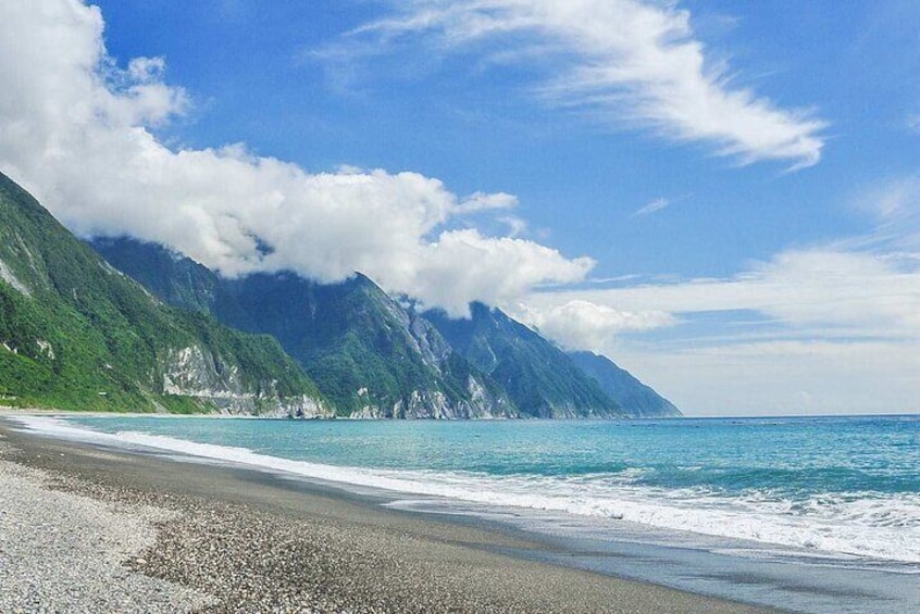 Taroko & Qingshui Cliffs & Qixingtan Chartered Tour