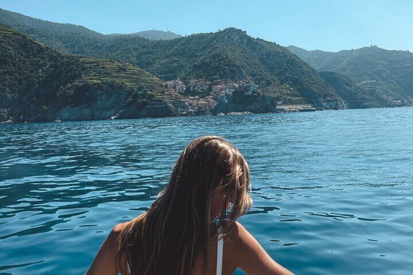 3 Hour Cinque Terre tour plus Swim Stops at Secluded Beaches