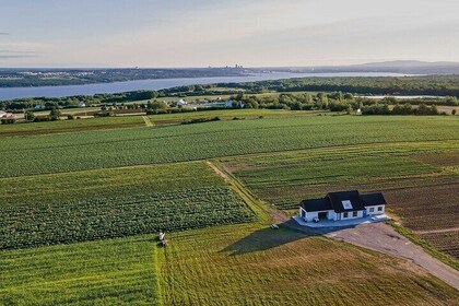 Quebec City - Agricultural Walking Tour on Ile d'Orléans