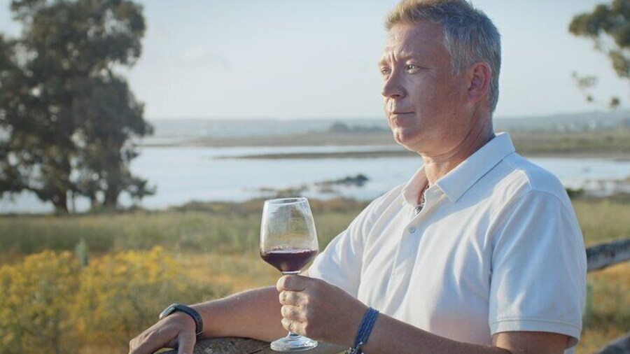 Spectacular wine tasting in natural surroundings
