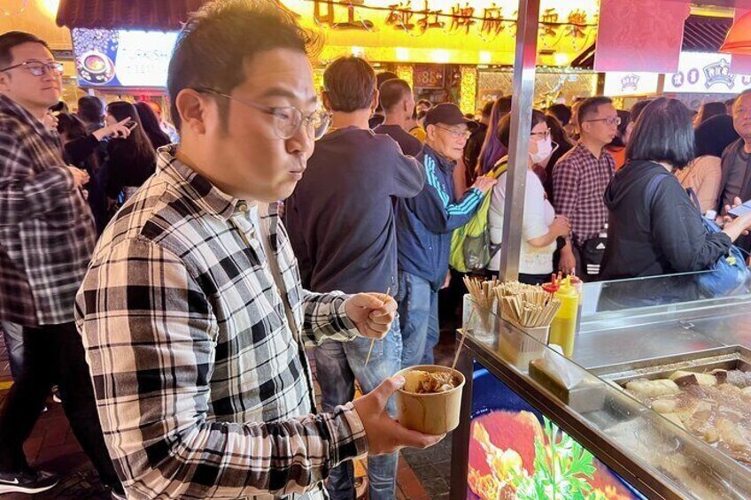 Hong Kong's night markets are brimming with a variety of interesting local snacks, satisfying all cravings whether you're seeking traditional flavors or wishing to make bold tasting attempts.
