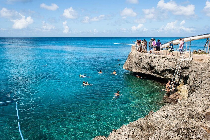 Picture 2 for Activity San Andrés: Walking Under the Sea Experience