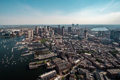 30-Min Private Helicopter Skyline Tour of Boston