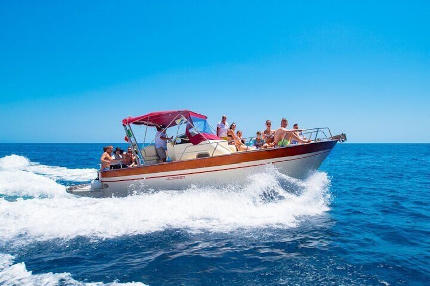 To the Amalfi Coast from Naples by boat