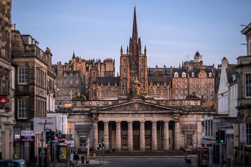 Edinburgh Full Day Walking Tour With Castle Tickets