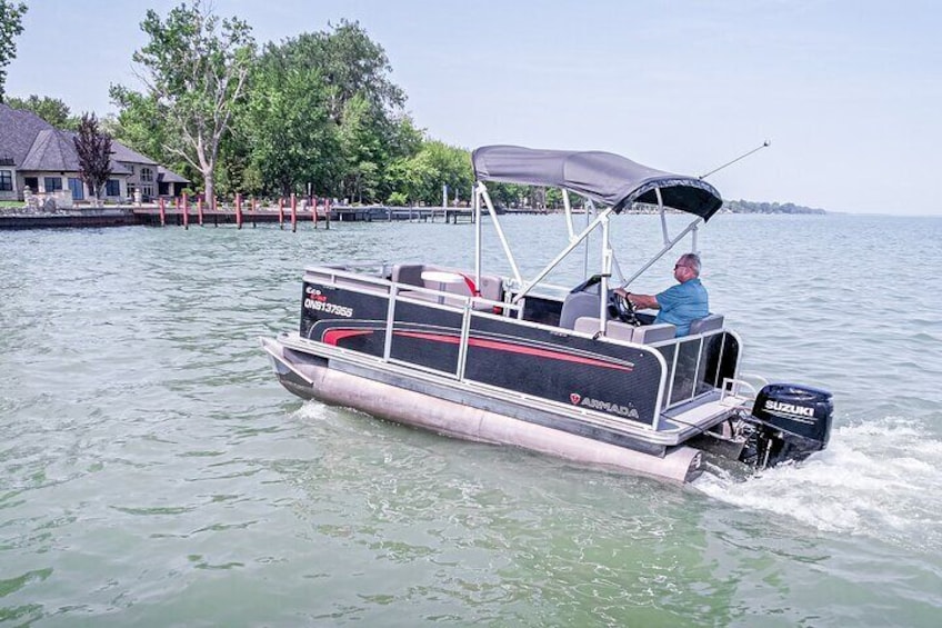 Private 3 Hours Pontoon Boat Rental in Lake Saint Clair